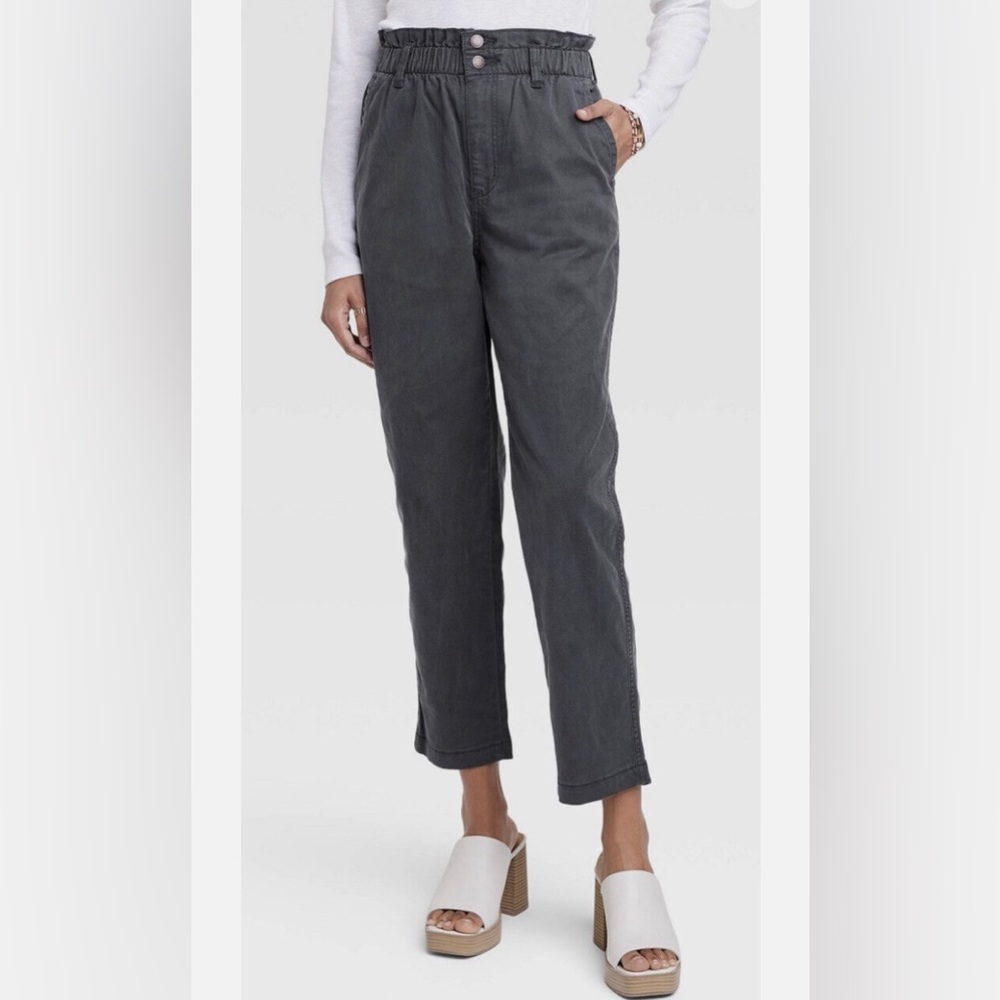 Women's Super-High Rise Taper Jeans - Universal Thread Black